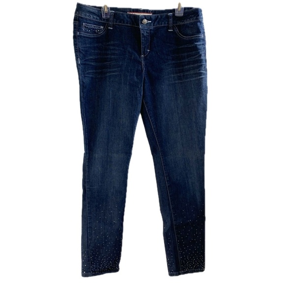 Standards & Practices Denim - NWOT Rhinestone studded Jean's - Women's - Size: 32